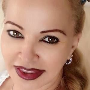 Meet your Posher, Moraima